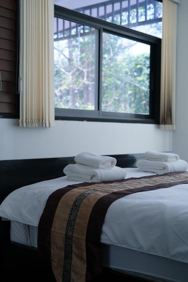 @Home Hostel Wua Lai Chiang Mai Exterior photo